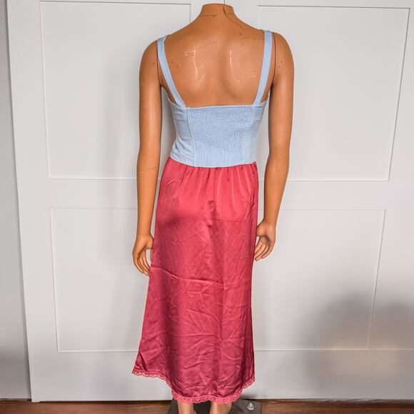 NWT-Francesca’s Bernice Fitted Pink Satin Lace Trim Slit Midi Skirt, X-Small - Picture 6 of 12